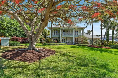 11 Castle Hill Way 1