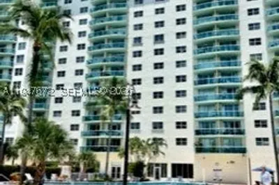 19390 Collins Ave #219 1