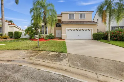 335 Cambridge Dr 1