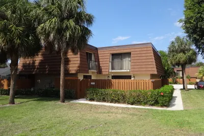2914 29th Court 1