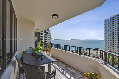 520 Brickell Key Dr #A1015 1