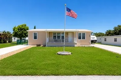 7079 SE Bluebird Circle 1