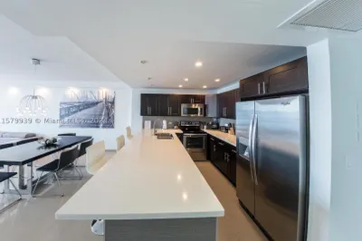 5601 Collins Ave #1106 1