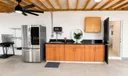 621 E 52nd St #W Photo