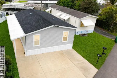 8516 SW 17th Court 1