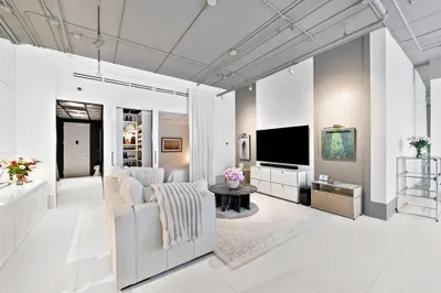 425 N ANDREWS Avenue #206 1