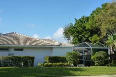 11801 Myrtle Oak Court