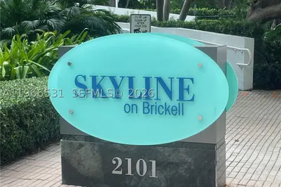 2101 Brickell Ave #2202 1