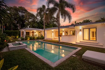 308 Buckingham Road 1