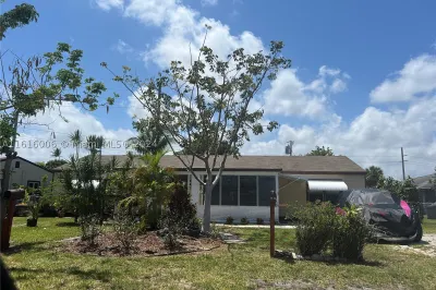 1441/1443 NE 134th Rd 1
