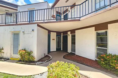 6 GREENWAY Village N #105 1