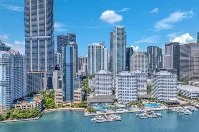 951 Brickell Ave #2403 1
