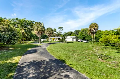 5200 Club Road 1
