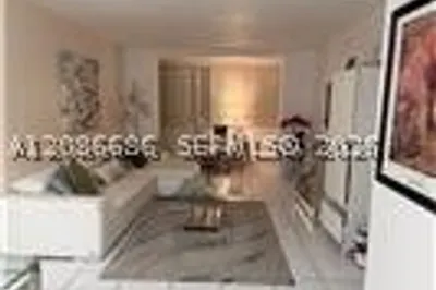 5033 NW 7th St #312 1