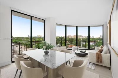 1601 SW 32 Avenue #304