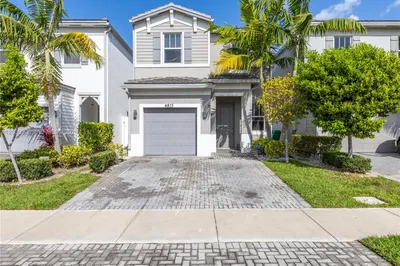 4813 NW 48th Ter 1