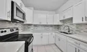 210 E 59th St Photo