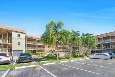 100 SE 6th Ave #207 1