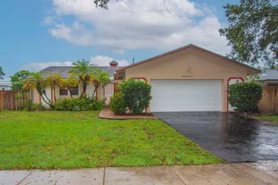 8860 SW 49th Street 1