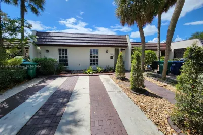 7424 Big Cypress Dr #7424 1