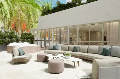 250 Collins Ave #305 1