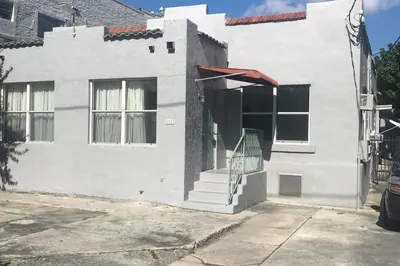 Miami FRONT photo
