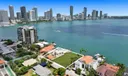 851 N Venetian Dr Photo