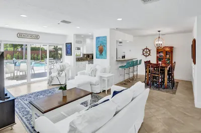 70 SE 10th Street 1