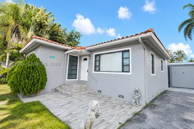 529 NW 8th St 1