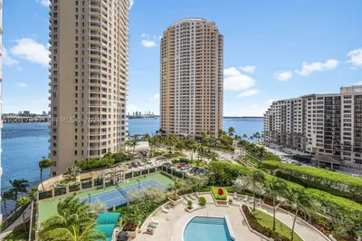 888 Brickell Key Dr #1207 1