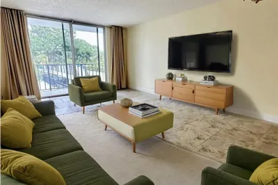 1800 N Andrews Avenue #2a 1