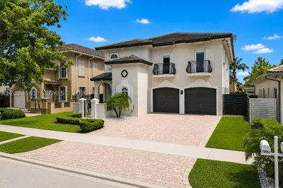 15651 SW 14th St 1