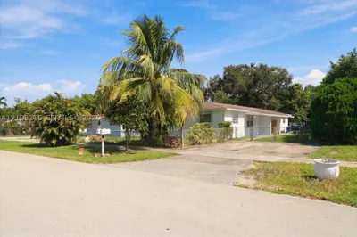 15741 NW 39th Ct #1 1