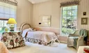 91 Fairview W Photo