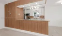 998 W 68th St Photo