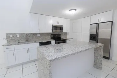 8956 NW 117th Ter 1