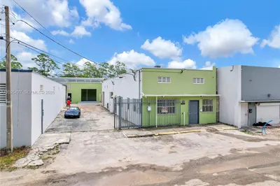 7525 NE 3rd Pl 1