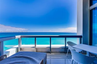 6899 Collins Ave #3504 1