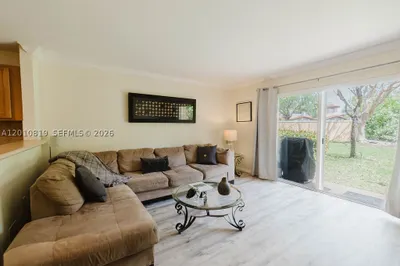 3011 SW 128th Ave #102 1