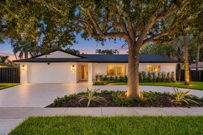 1551 SW 10th Street 1