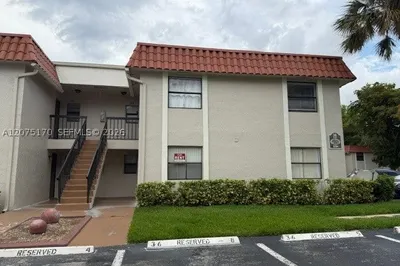 9704 Hammocks Blvd #104 1