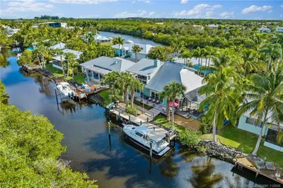 655 SW Salerno Road 1