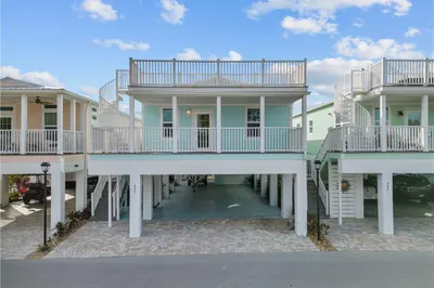 257 NE Coastal Drive 1