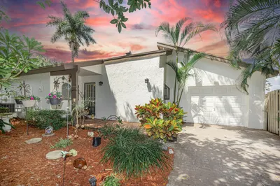 980 Rainberry Lake Drive 1