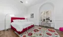 314 W Riverside Drive Photo