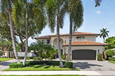 749 SW 2nd Street 1