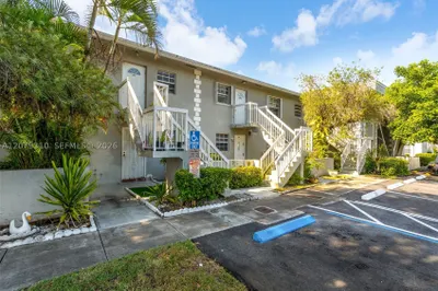 426 NE 210th Cir Ter #103-2 1