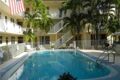 255 Sunrise Dr #103 1