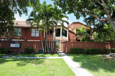 7019 SW 115th Place #F31 1