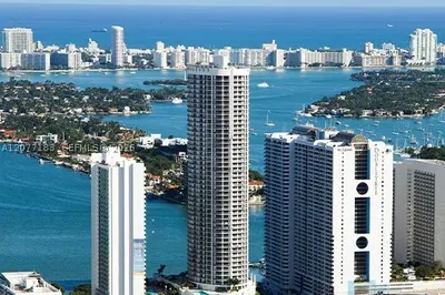 1750 N Bayshore Dr #1216 1